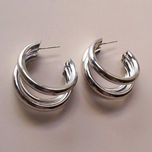 🤍18K white gold plated C-shaped glam earrings